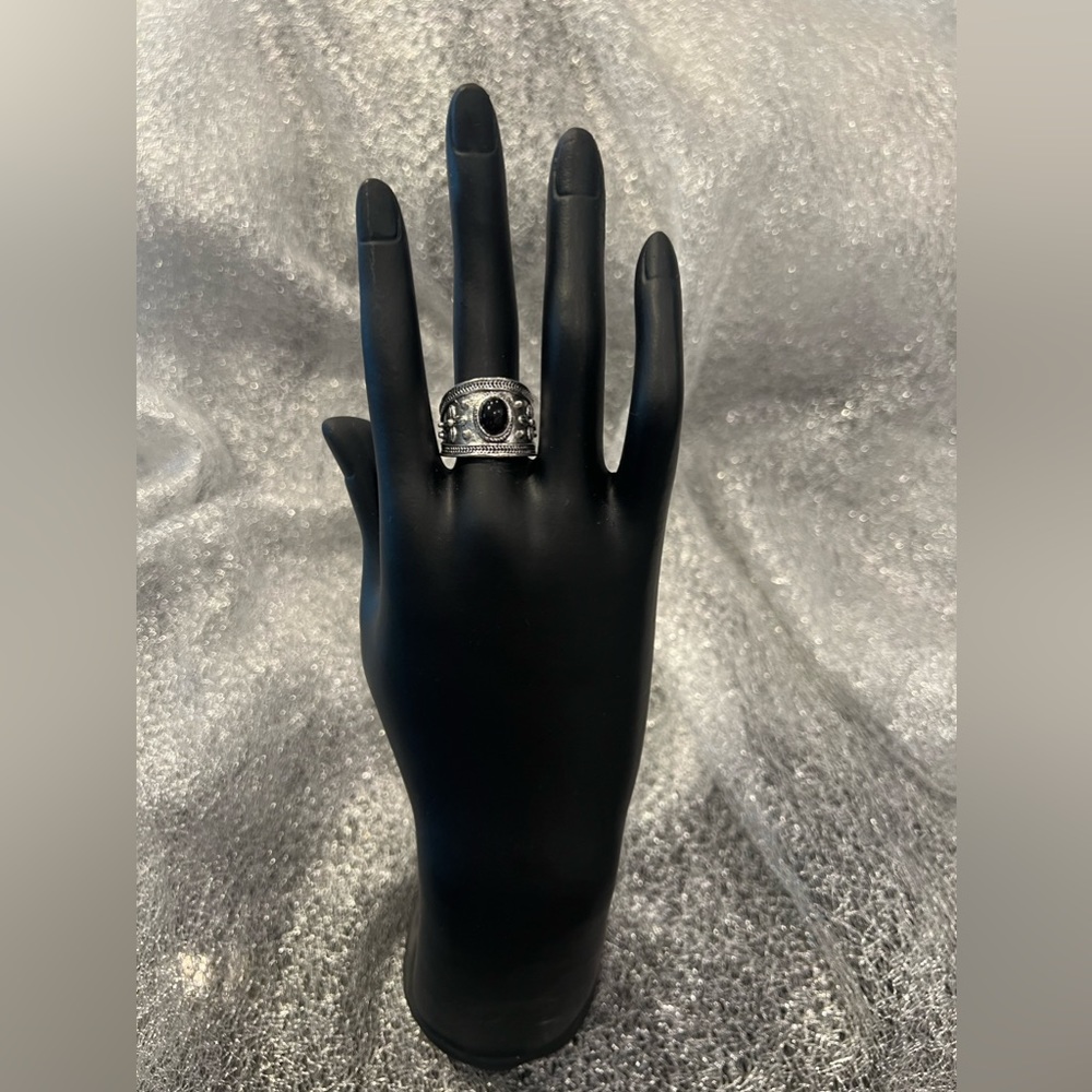 NEW: Elegant Vintage Stackable Style Finger Jewelry Decor